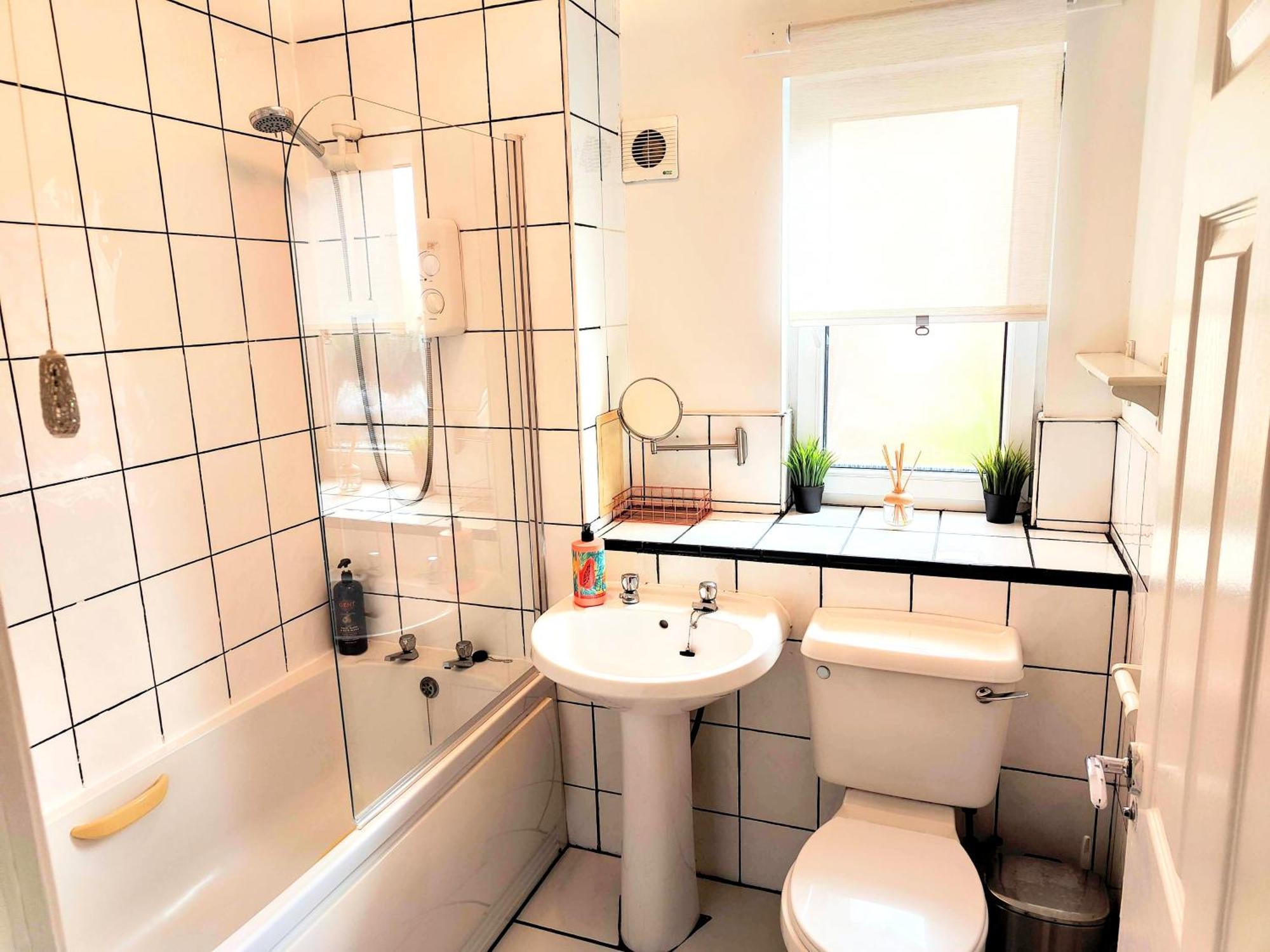 La Casita, Quarry - 2 Bedroom Entire Apartment With Free Parking Glasgow Exteriér fotografie